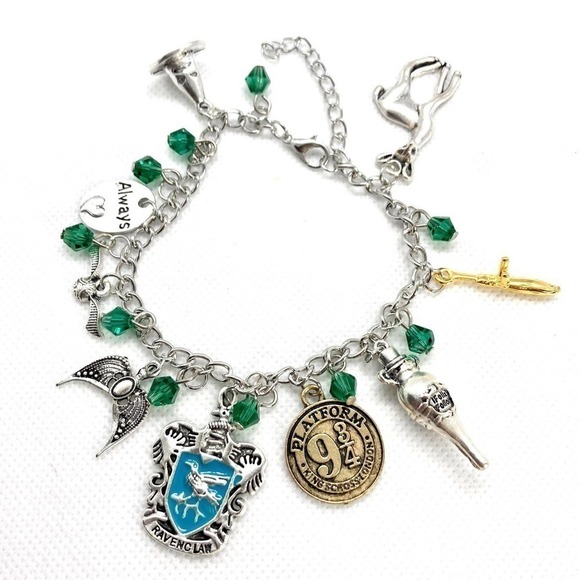 HARRY Potter Ravenclaw Charm Bracelet - Picture 2 of 8